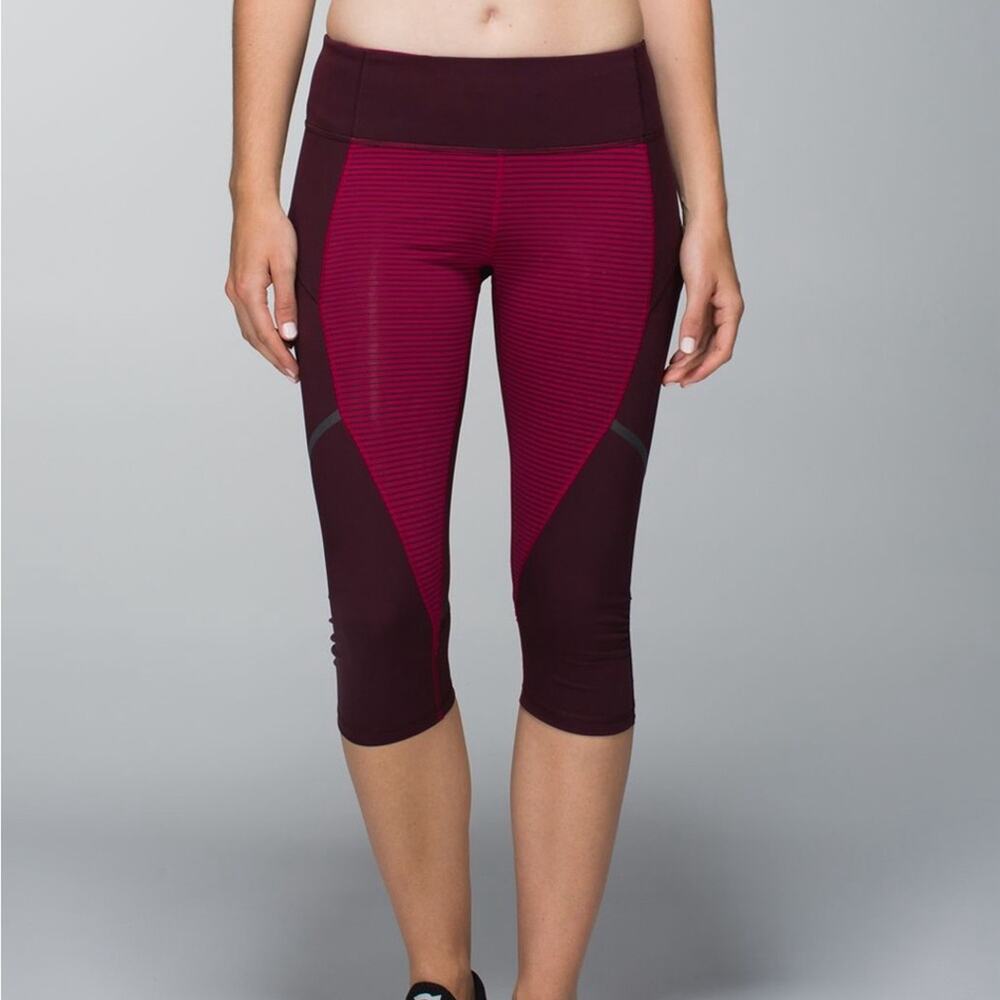 Lululemon Hop To It Crop Full-On Luxtreme